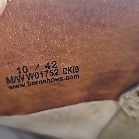 Born polkadot Tan Suede Boots Size 10 - Picture 7 of 11